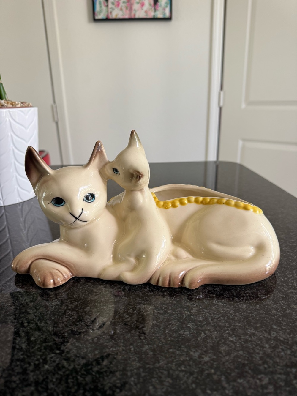 Vintage Hull USA Ceramic Siamese Cat Planter | Mid-Century Cat Figurine